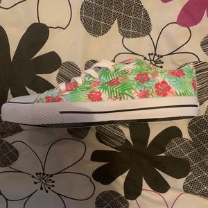 Air Walk Sneakers with Tropical Print Flowers !